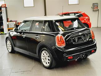 2016 Mini Cooper - Thumbnail