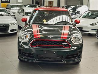 2017 Mini Countryman - Thumbnail