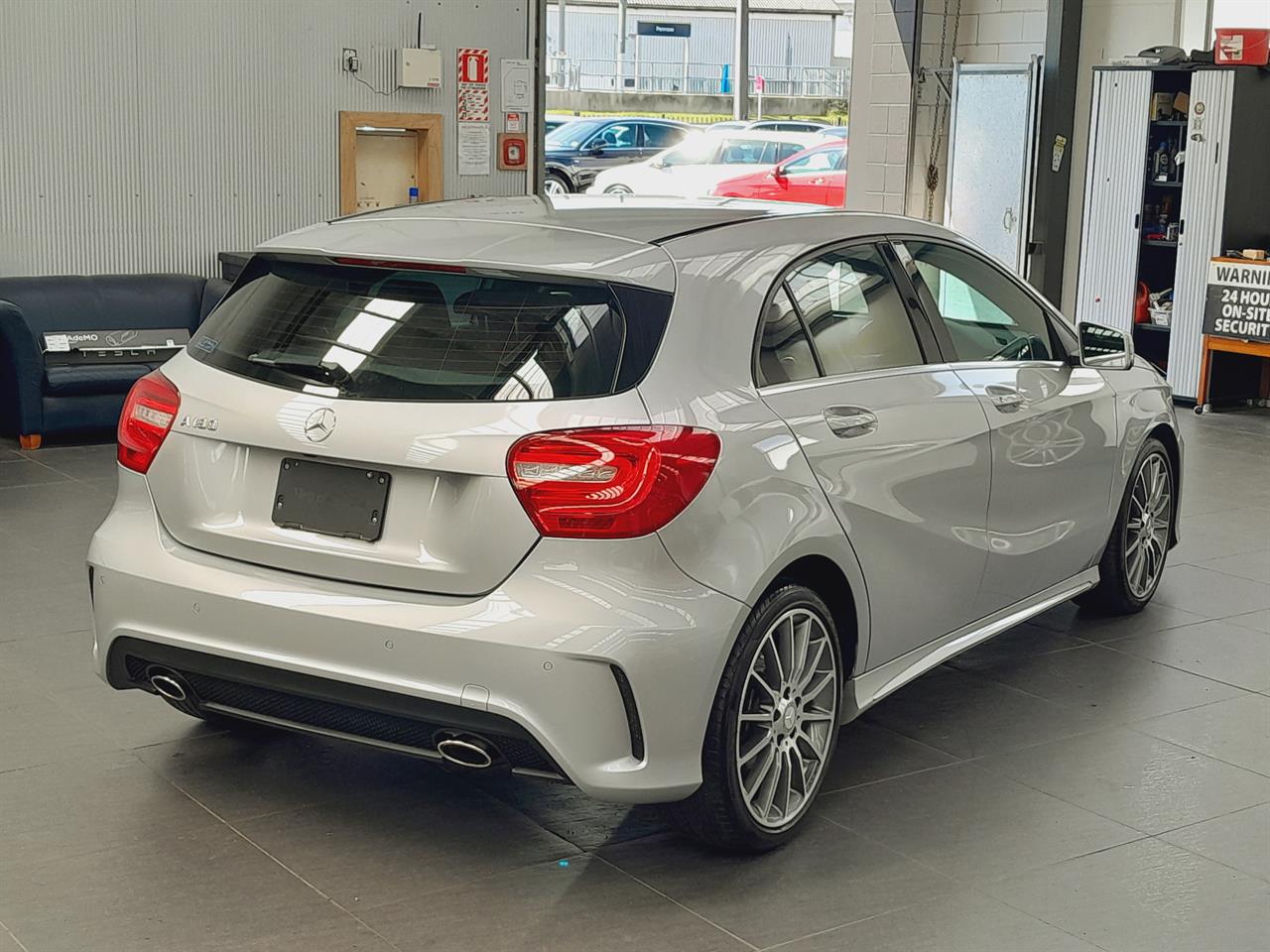 2015 Mercedes-Benz A 180