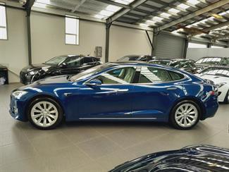 2019 Tesla Model S - Thumbnail