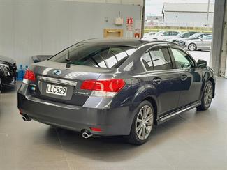 2011 Subaru Legacy - Thumbnail