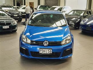 2011 Volkswagen Golf - Thumbnail