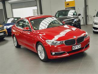 2013 BMW 320i - Thumbnail