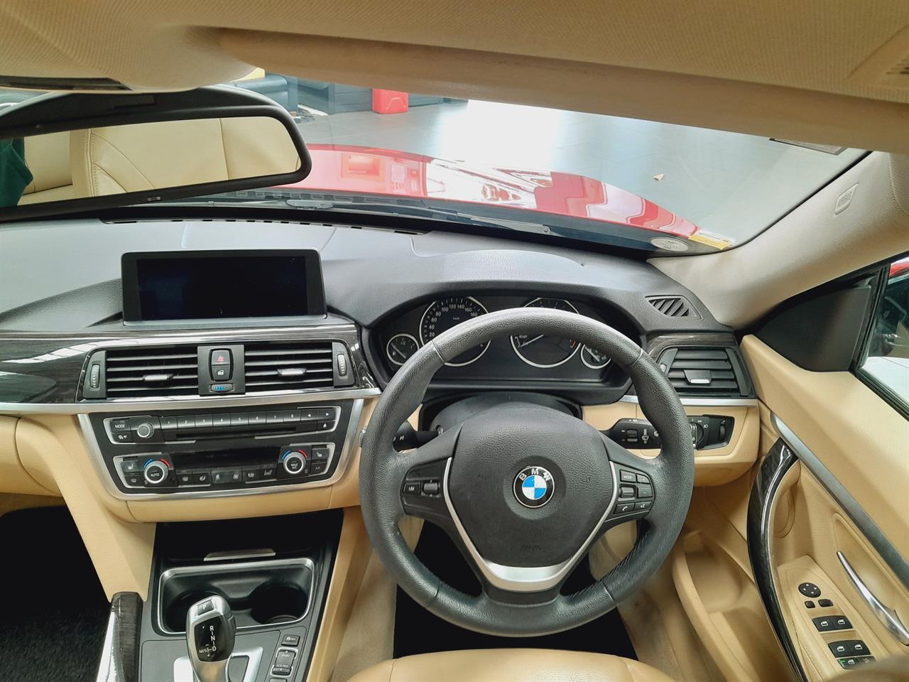 2013 BMW 320i