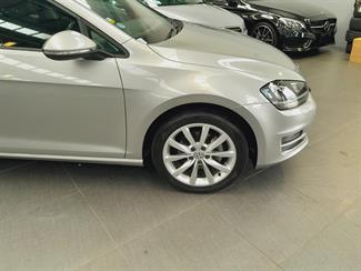 2013 Volkswagen Golf - Thumbnail