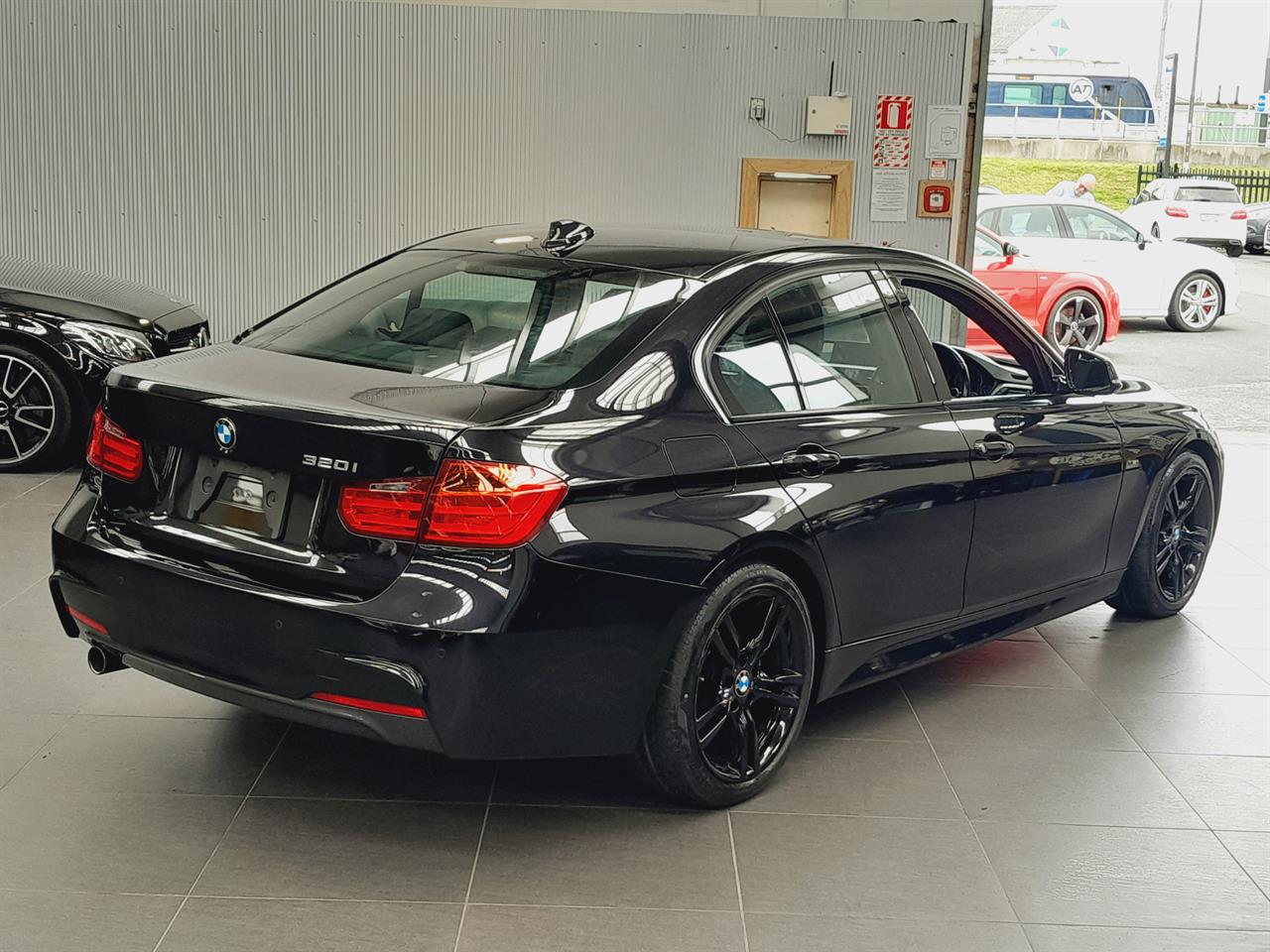 2012 BMW 320i