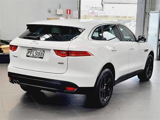 2016 Jaguar F-Pace - Thumbnail