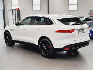 2016 Jaguar F-Pace - Thumbnail