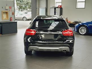 2014 Mercedes-Benz GLA 250 - Thumbnail