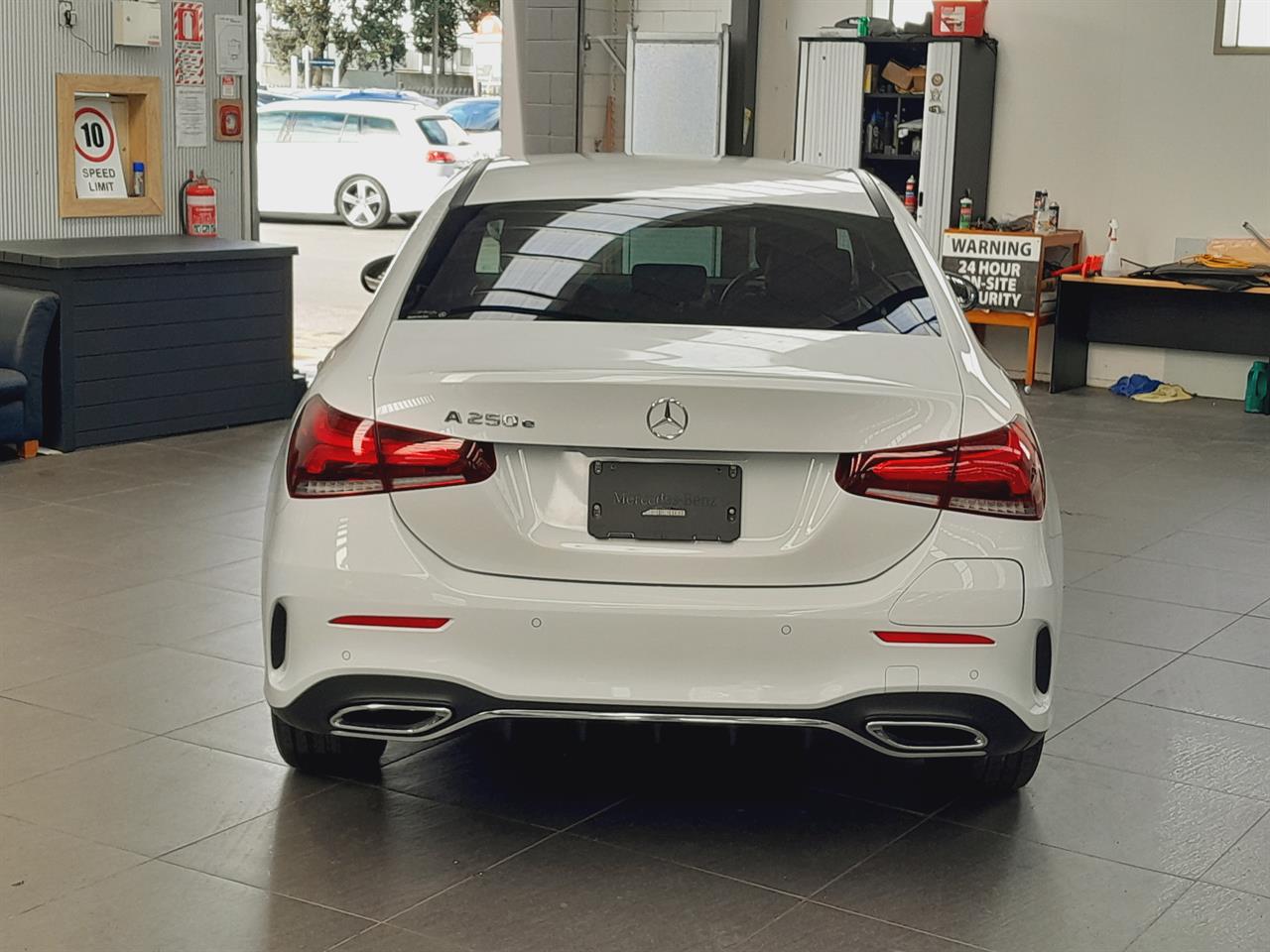 2021 Mercedes-Benz A 250 e