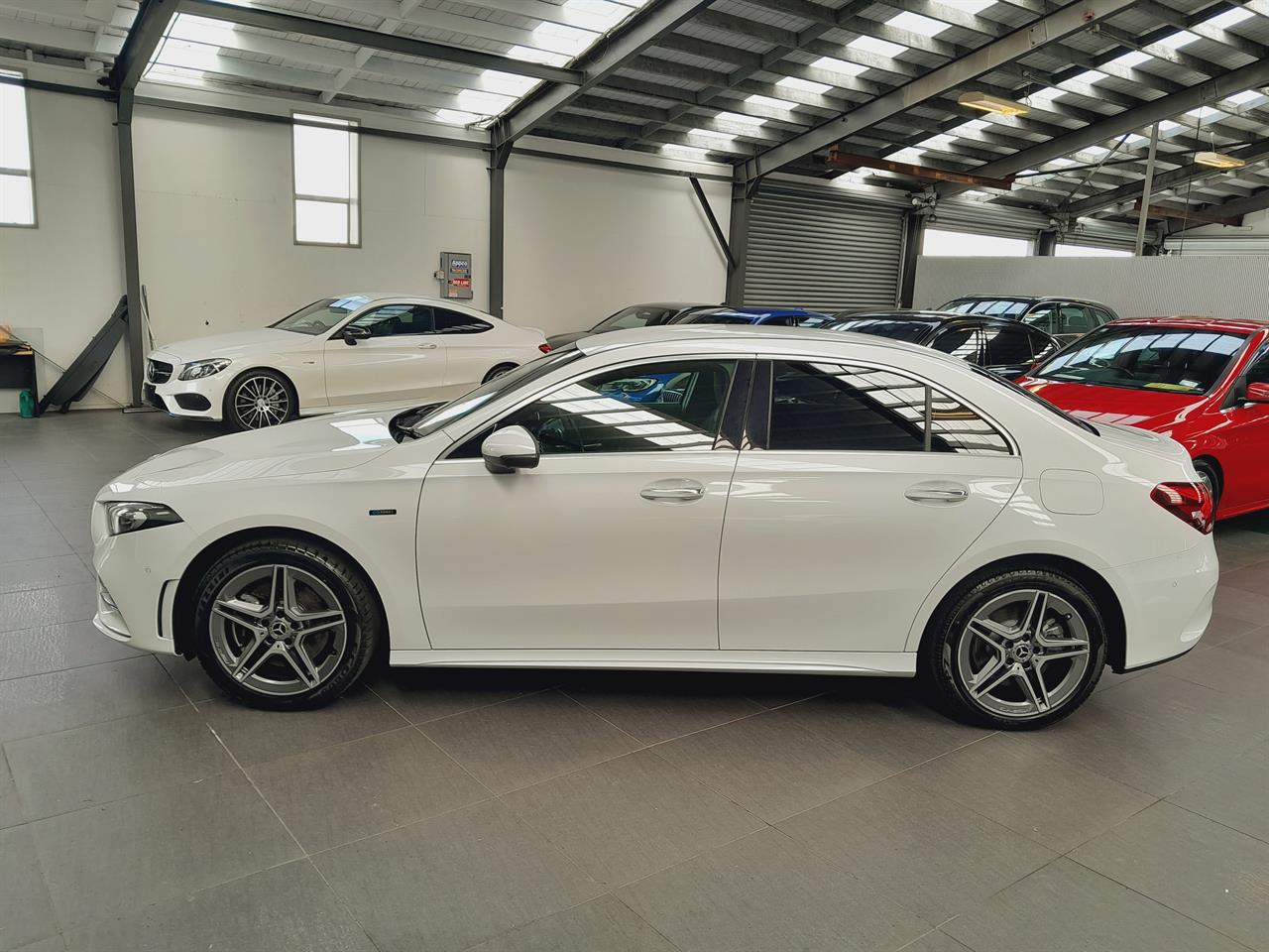 2021 Mercedes-Benz A 250 e