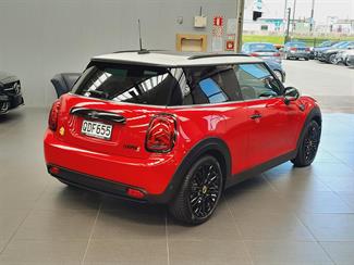 2023 Mini Hatch - Thumbnail