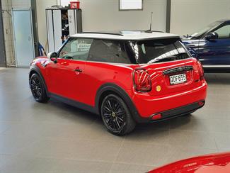 2023 Mini Hatch - Thumbnail