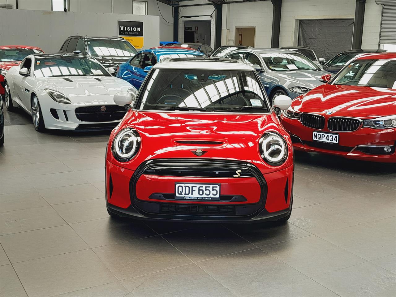 2023 Mini Hatch