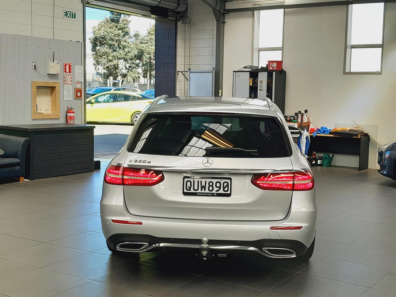 2019 Mercedes-Benz E 220