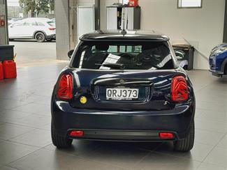 2022 Mini Cooper - Thumbnail