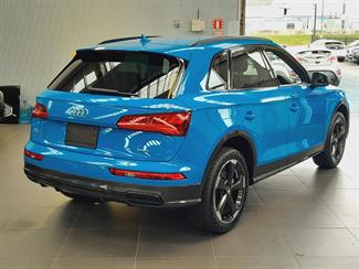 2021 Audi Q5 - Thumbnail