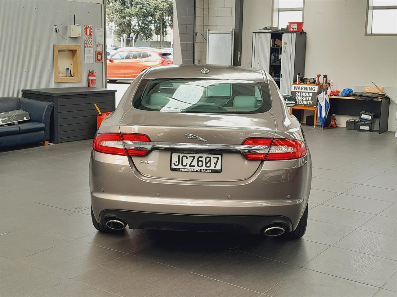 2011 Jaguar XF