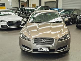 2011 Jaguar XF - Thumbnail