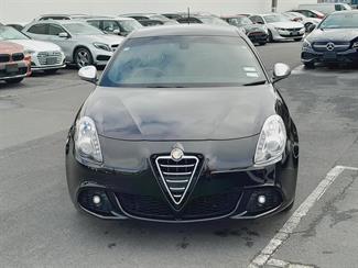 2013 Alfa Romeo Giulietta - Thumbnail