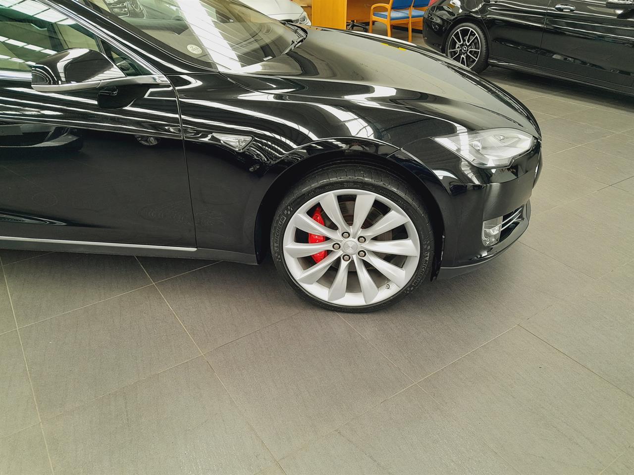 2014 Tesla Model S