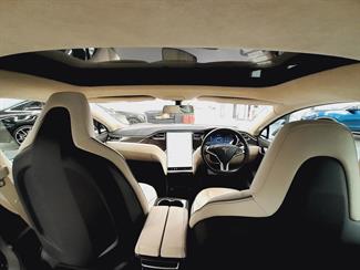 2014 Tesla Model S - Thumbnail