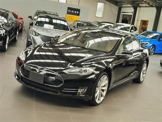 2014 Tesla Model S - Thumbnail