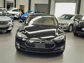 2014 Tesla Model S - Thumbnail