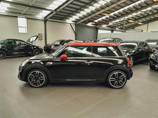 2015 Mini Cooper - Thumbnail