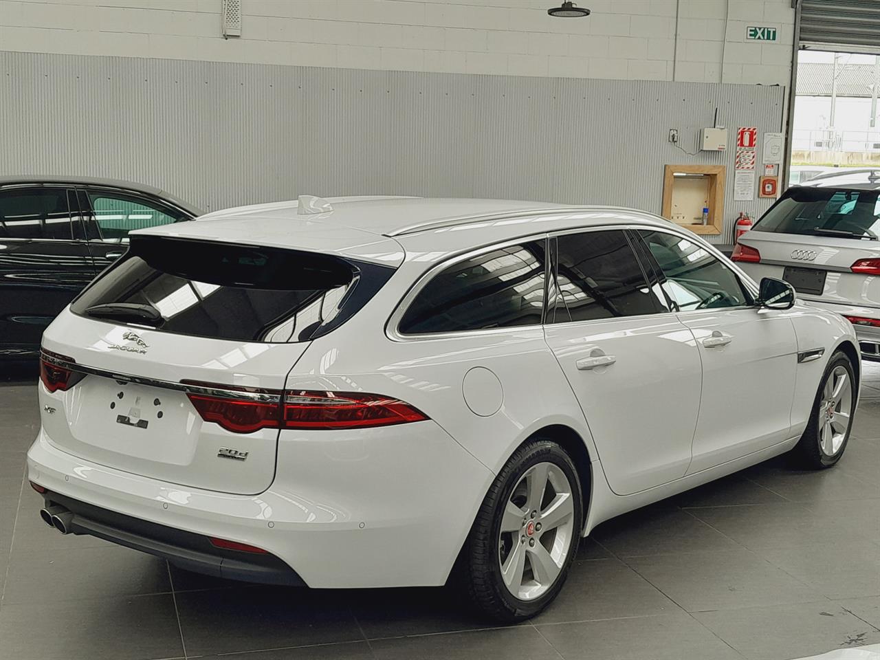 2020 Jaguar XF