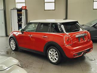 2016 Mini Cooper - Thumbnail