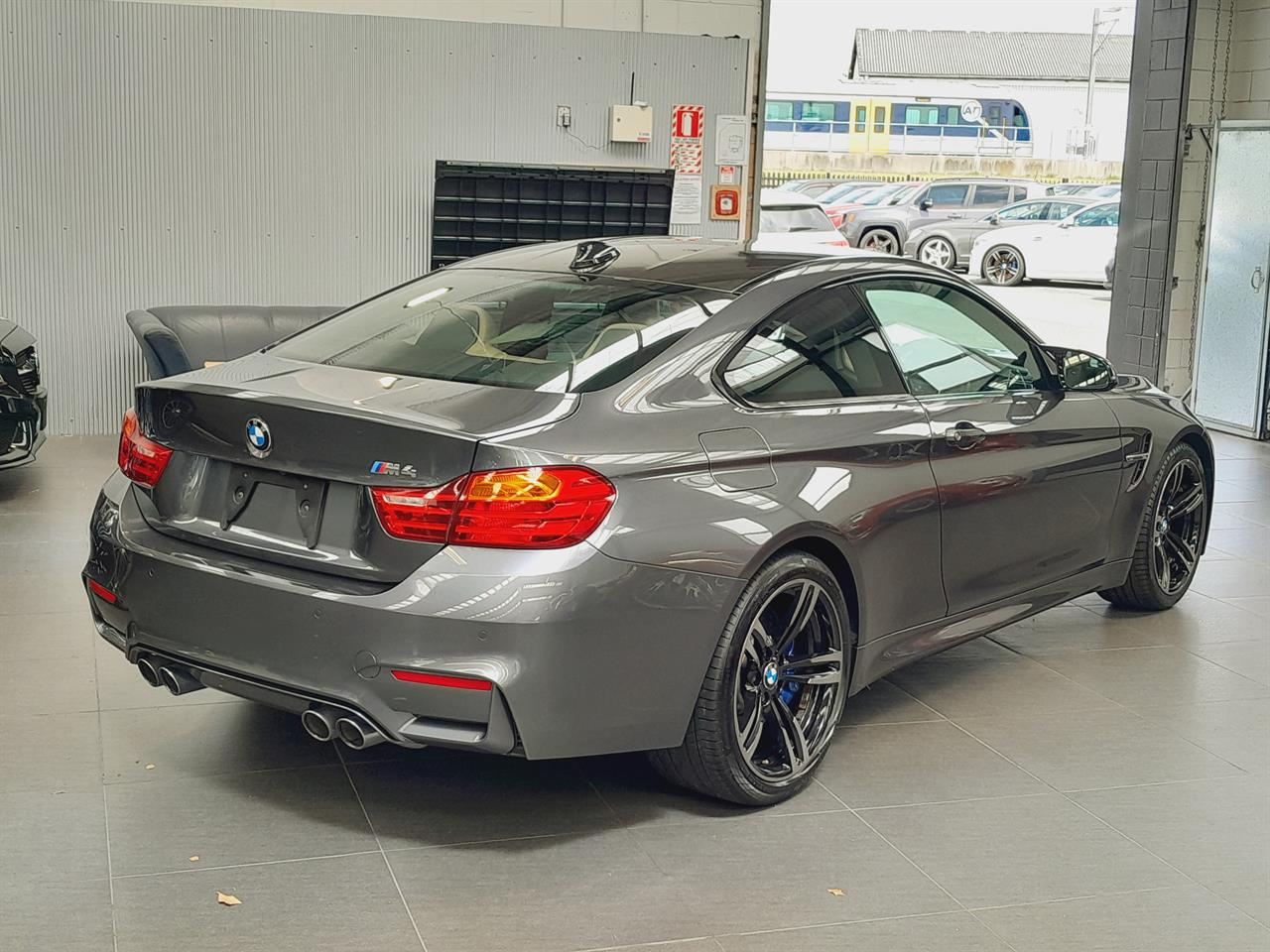 2016 BMW M4