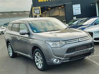 2013 Mitsubishi Outlander - Thumbnail