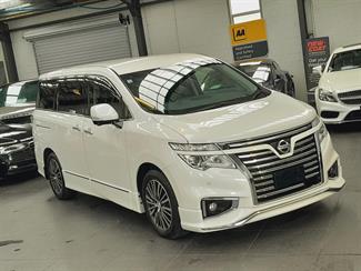 2018 Nissan Elgrand - Thumbnail