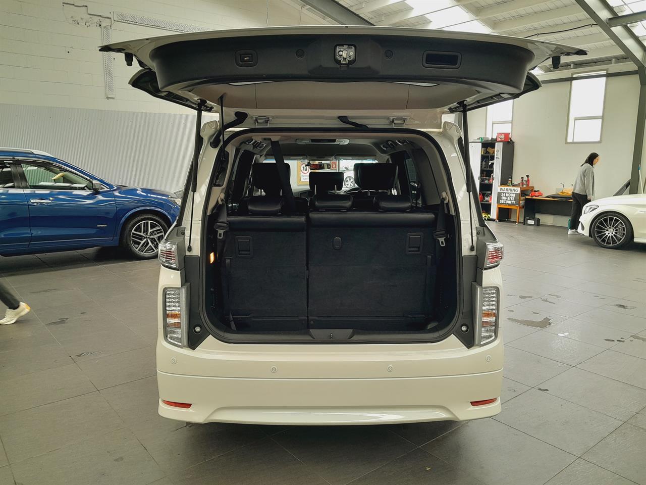 2018 Nissan Elgrand