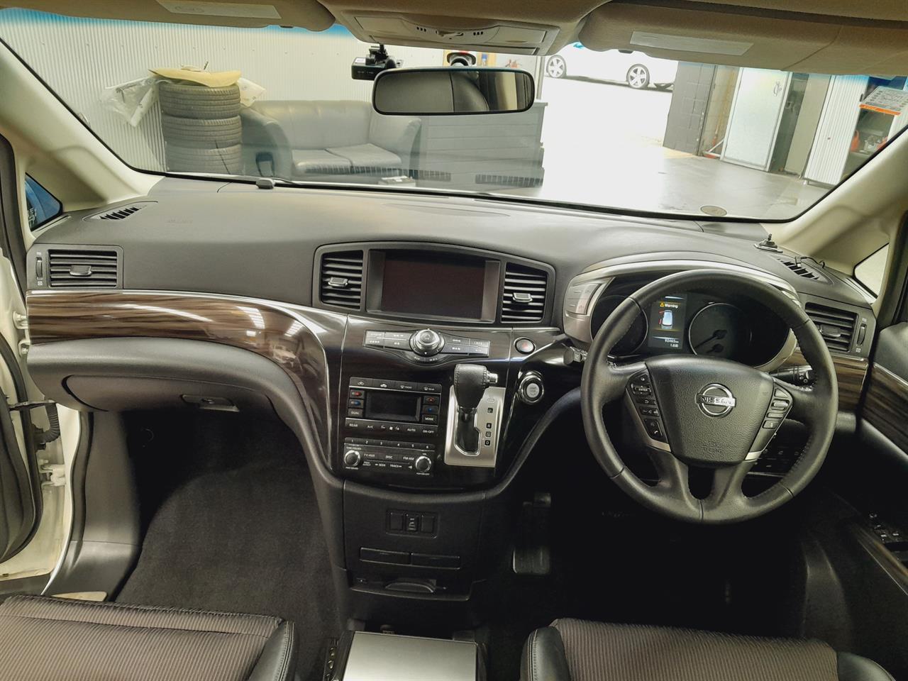 2018 Nissan Elgrand