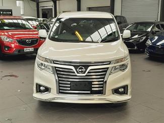 2018 Nissan Elgrand - Thumbnail