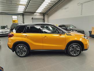 2023 Suzuki Vitara - Thumbnail