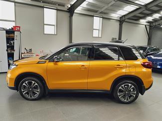 2023 Suzuki Vitara - Thumbnail