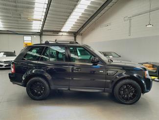 2011 Land Rover Range Rover Sport - Thumbnail