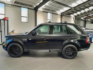 2011 Land Rover Range Rover Sport - Thumbnail