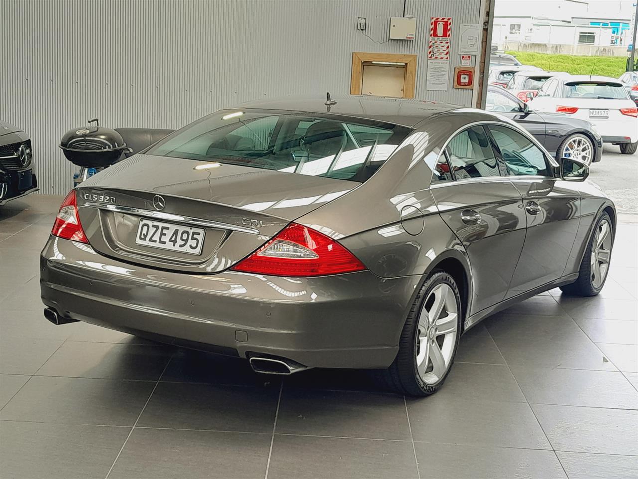 2009 Mercedes-Benz CLS 320