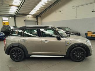 2017 Mini Countryman - Thumbnail