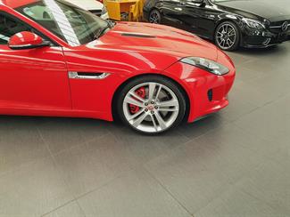 2015 Jaguar F-Type - Thumbnail