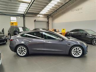 2021 Tesla Model 3 - Thumbnail