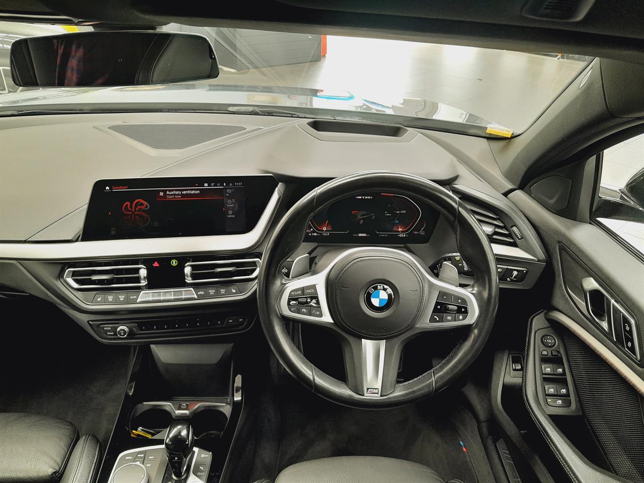 2022 BMW M135i