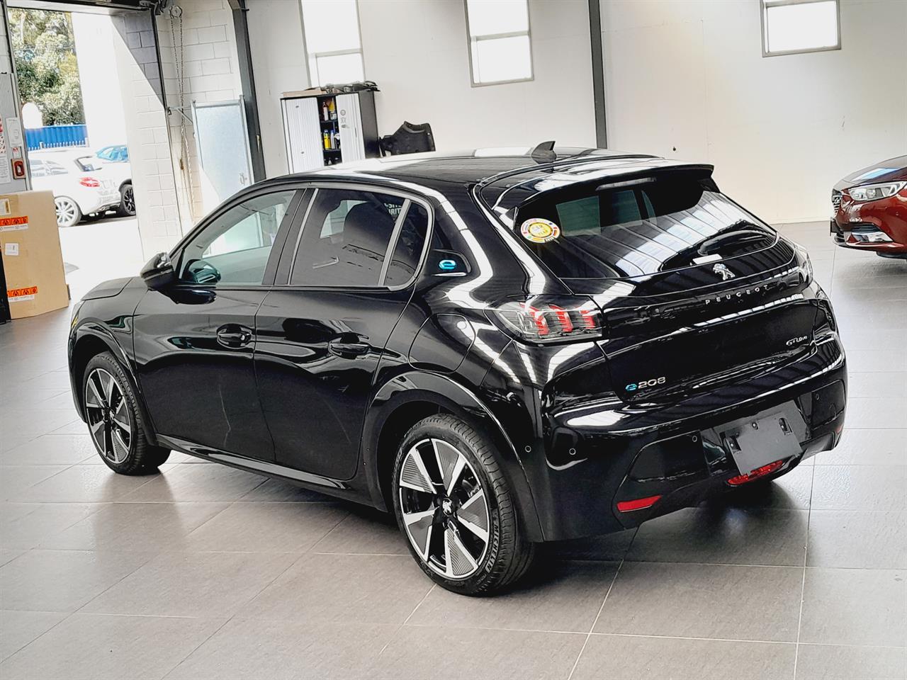 2021 Peugeot e-208