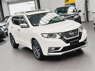 2017 Nissan X-Trail - Thumbnail