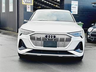 2021 Audi E-tron - Thumbnail