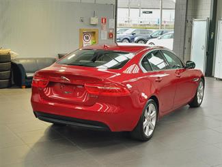 2015 Jaguar XE - Thumbnail